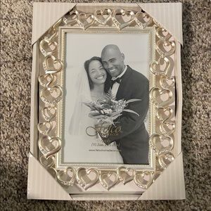 Open heart picture frame